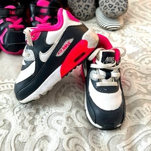Nike Air MAX sneakers